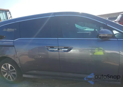 2014 Honda Odyssey Touring/Touring Elite z USA, uszkodzony, nr VIN 5FNRL5H91EB029367
